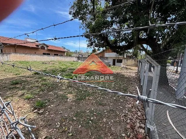 Terreno com 818m², à venda, no bairro Jardim Apolo em São José dos Campos
