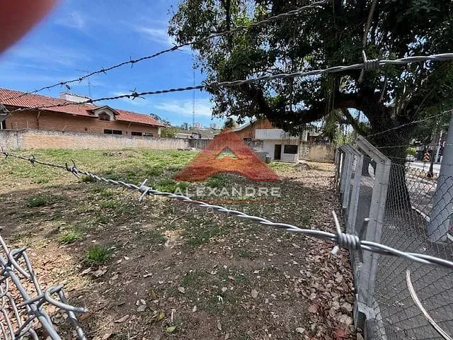 Terreno com 818m², à venda, no bairro Jardim Apolo em São José dos Campos