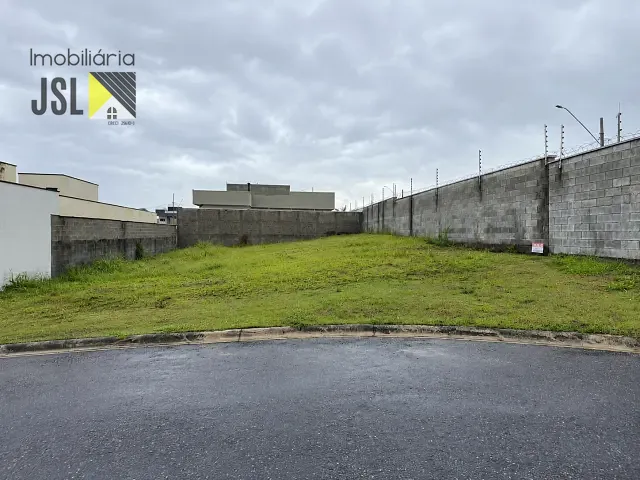 Terreno com 430m², à venda, no bairro Residencial Colinas em Caçapava