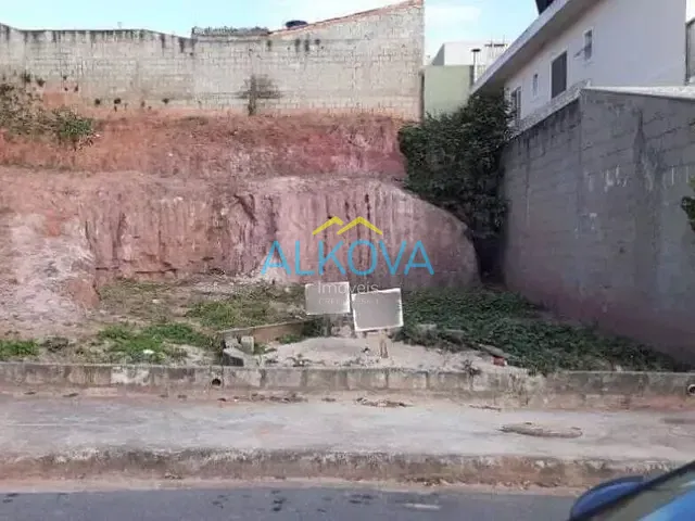 Terreno com 332m², à venda, no bairro Jardim Santa Júlia em São José dos Campos