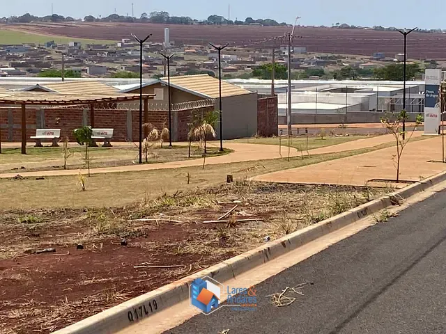 Terreno com 160m² 1 quarto e 1 banheiro, à venda, no bairro Terras de Cravinhos em Cravinhos