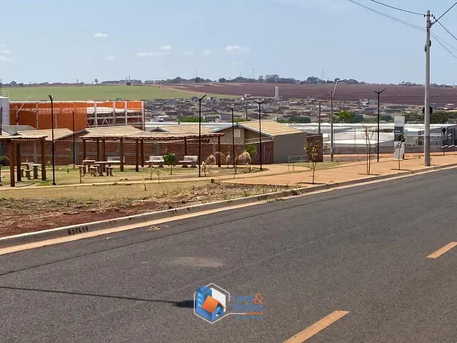 Terreno com 160m² 1 quarto e 1 banheiro, à venda, no bairro Terras de Cravinhos em Cravinhos