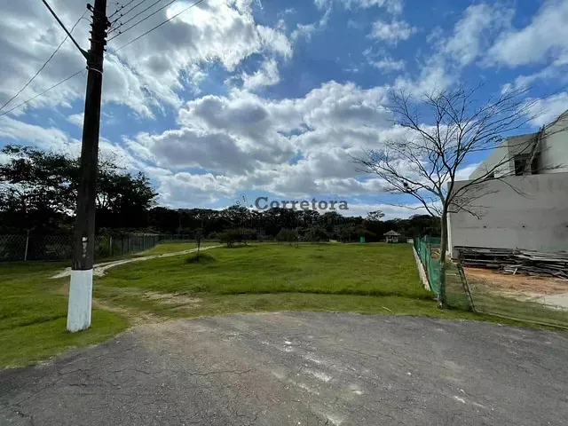 Terreno com 657m², à venda, no bairro Jardim Paraiba em Jacareí