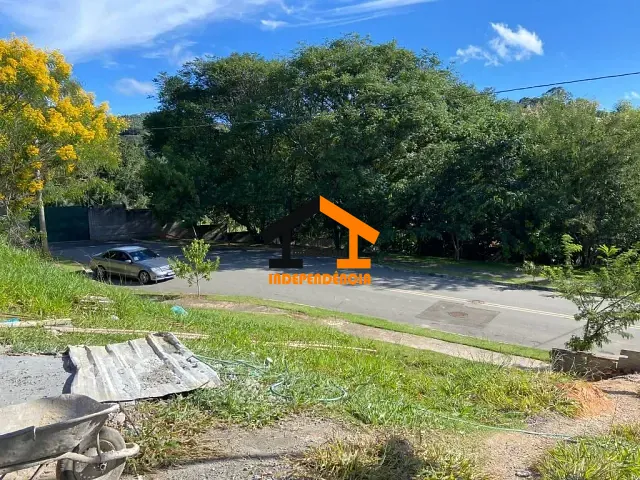 Terreno com 501m², à venda, no bairro Loteamento Residencial Rio das Flores em Itatiba