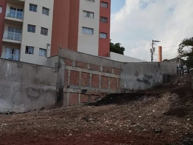 Terreno com 750m², à venda, no bairro Vila Pereira Barreto em São Paulo