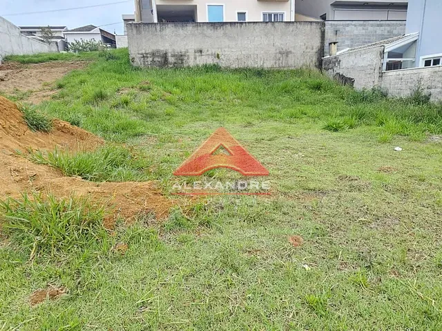Terreno com 399m², à venda, no bairro Condomínio Residencial Mantiqueira em São José dos Campos