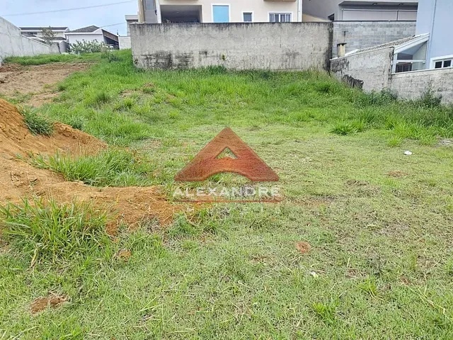 Terreno com 399m², à venda, no bairro Condomínio Residencial Mantiqueira em São José dos Campos