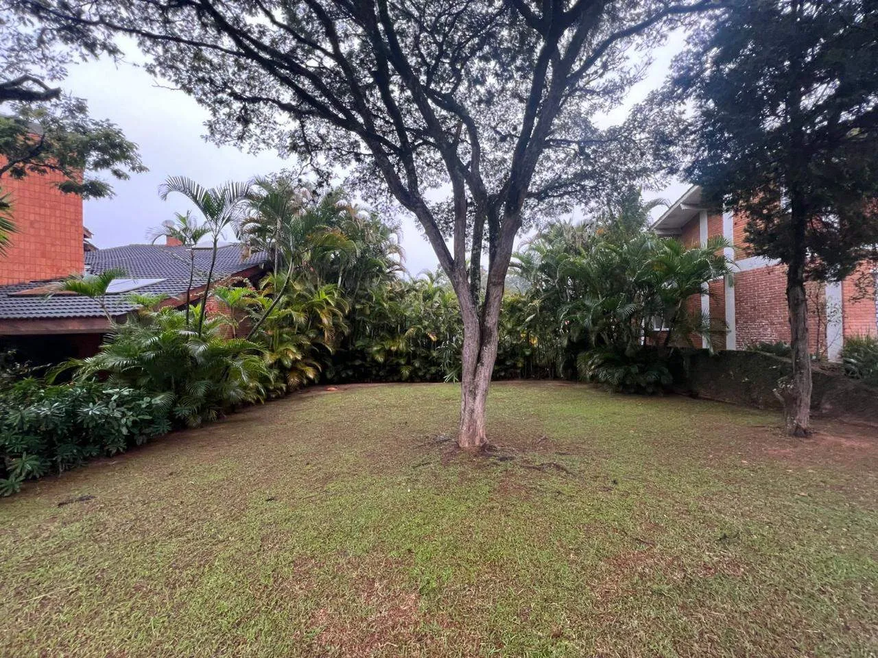 Terreno em Alphaville — foto 1