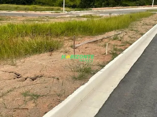 Terreno com 250m², à venda, no bairro Putim em São José dos Campos