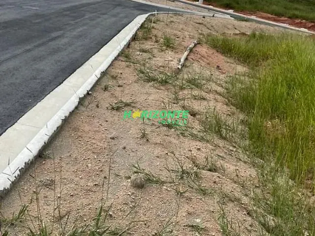 Terreno com 250m², à venda, no bairro Putim em São José dos Campos