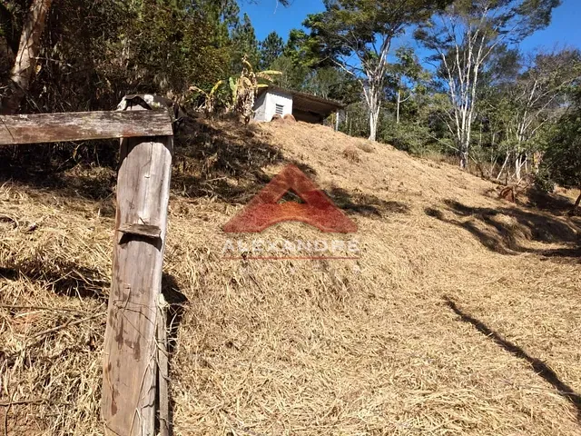 Terreno com 5000m², à venda, no bairro Canaã em Jambeiro
