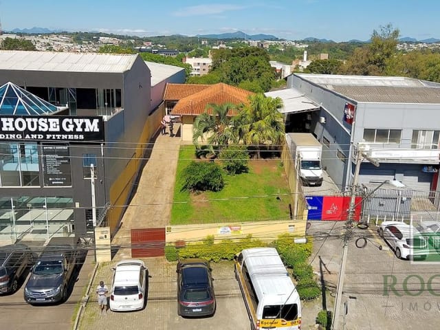 Terreno com 693m², à venda, no bairro Jardim Cláudia em Pinhais
