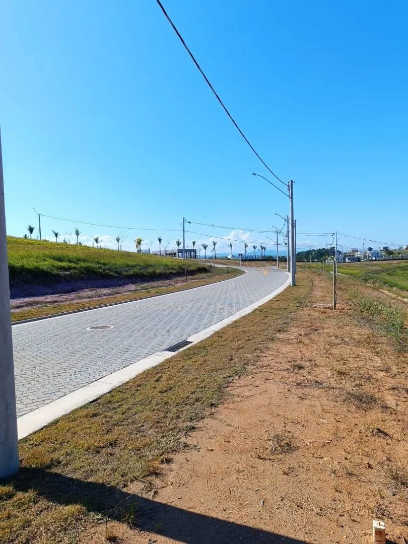 Terreno, 332 m² - Foto 1