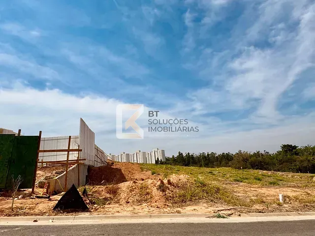 Terreno com 300m², à venda, no bairro Residencial Casa do Lago em Indaiatuba