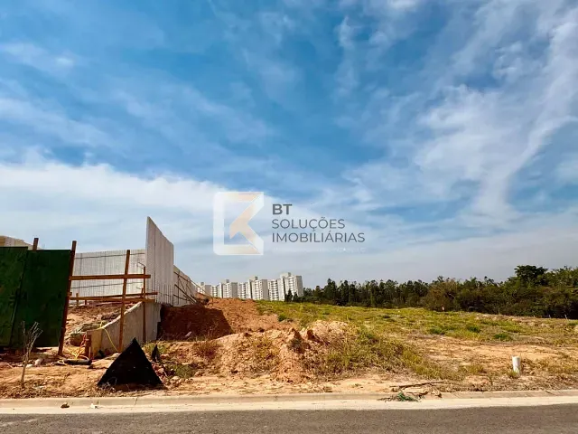 Terreno com 300m², à venda, no bairro Residencial Casa do Lago em Indaiatuba