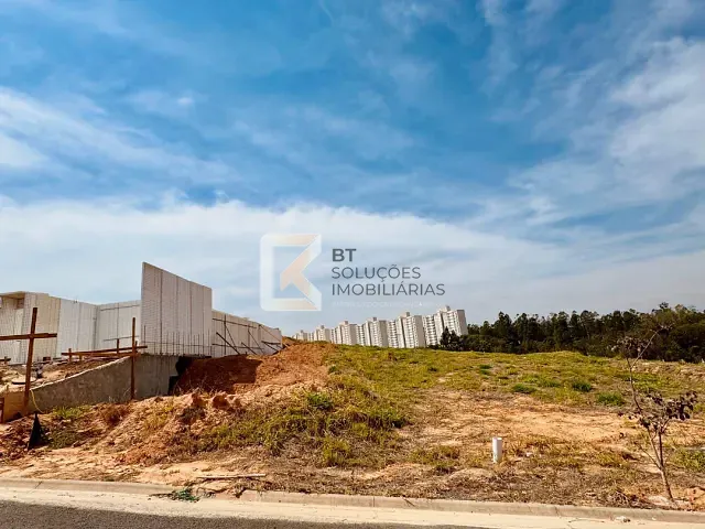 Terreno com 300m², à venda, no bairro Residencial Casa do Lago em Indaiatuba