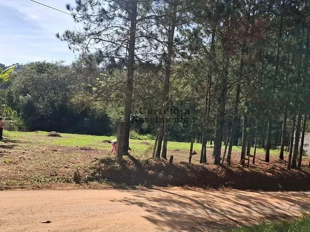 Terreno com 2760m², à venda, no bairro Veraneio Irajá em Jacareí