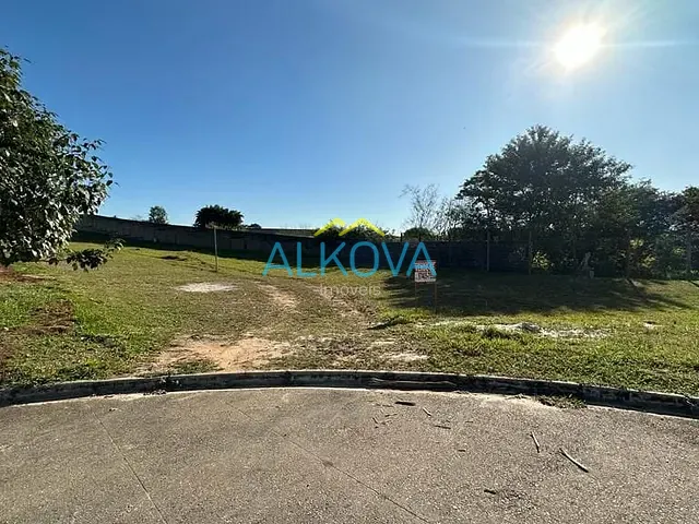 Terreno com 539m², à venda, no bairro Condomínio Terras do Vale em Caçapava