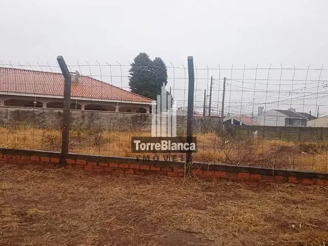 Terreno com 880m², para alugar, no bairro Uvaranas em Ponta Grossa