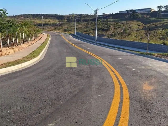 Terreno com 250m², à venda, no bairro Putim em São José dos Campos