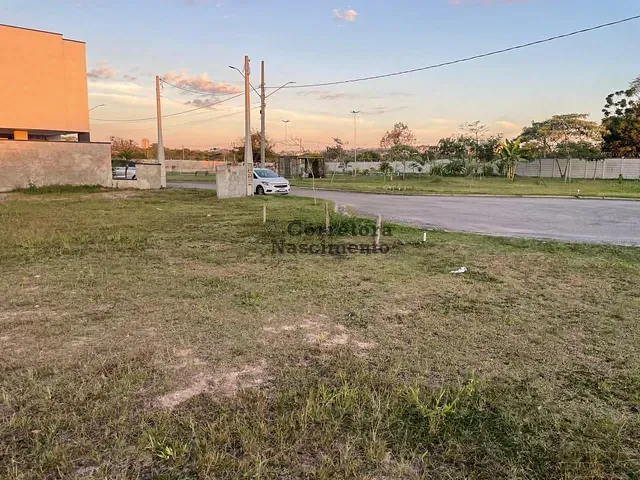 Terreno com 307m², à venda, no bairro Jardim Jacinto em Jacareí