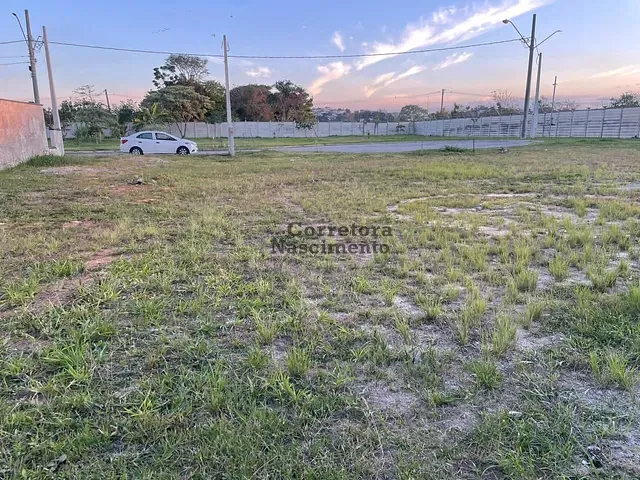 Terreno com 307m², à venda, no bairro Jardim Jacinto em Jacareí