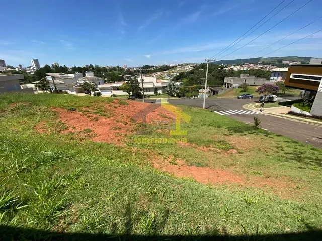 Terreno com 765m², à venda, no bairro Jardim Alto de Santa Cruz em Itatiba