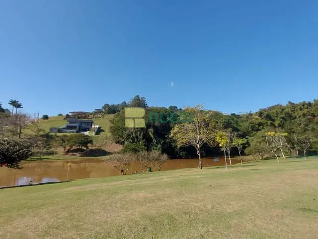 Terreno com 1073m², à venda, no bairro Tapanhão em Jambeiro