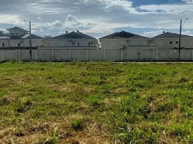 Terreno com 300m², à venda, no bairro Jardim Santa Maria em Jacareí