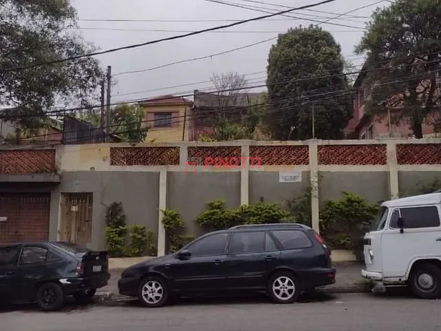 Terreno à venda, no bairro Taboão em Diadema