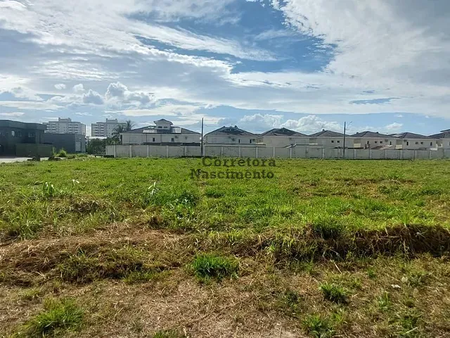 Terreno com 359m², à venda, no bairro Jardim Santa Maria em Jacareí