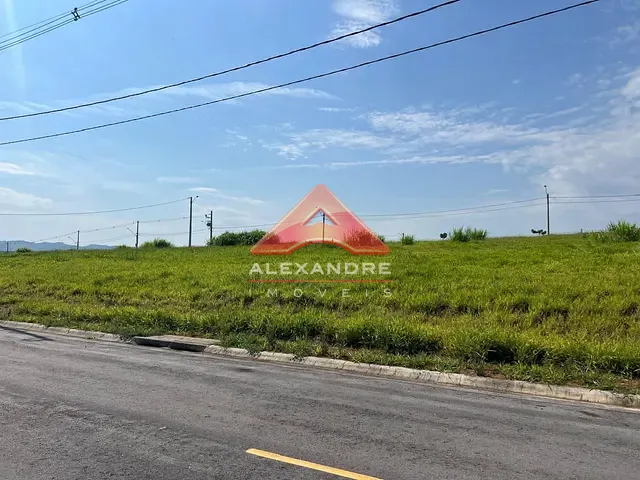 Terreno com 322m², à venda, no bairro Jardim Maria Cândida em Caçapava
