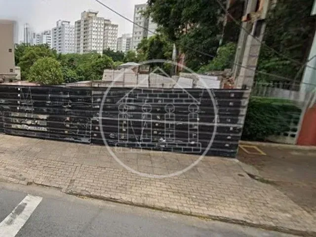 Terreno com 900m², à venda, no bairro Jardim Taquaral em São Paulo