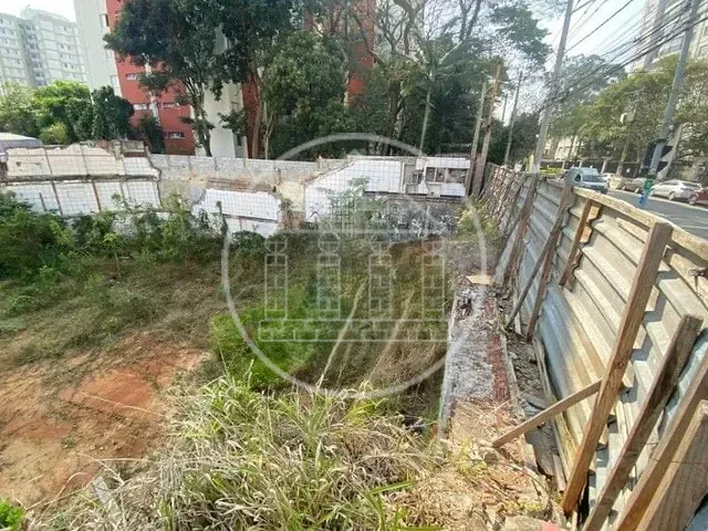 Terreno com 900m², à venda, no bairro Jardim Taquaral em São Paulo