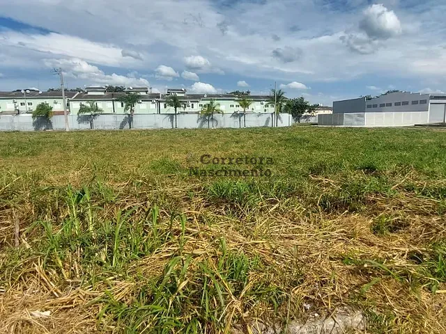 Terreno com 300m², à venda, no bairro Jardim Santa Maria em Jacareí
