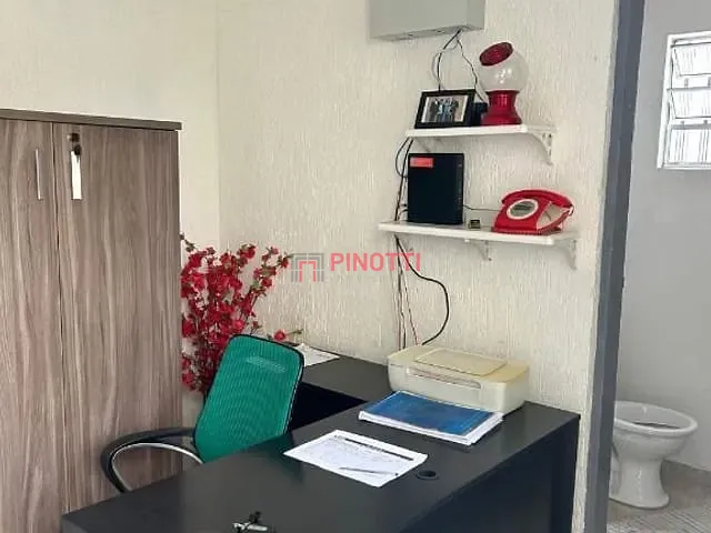 Terreno à venda, no bairro Vila Pires em Santo André
