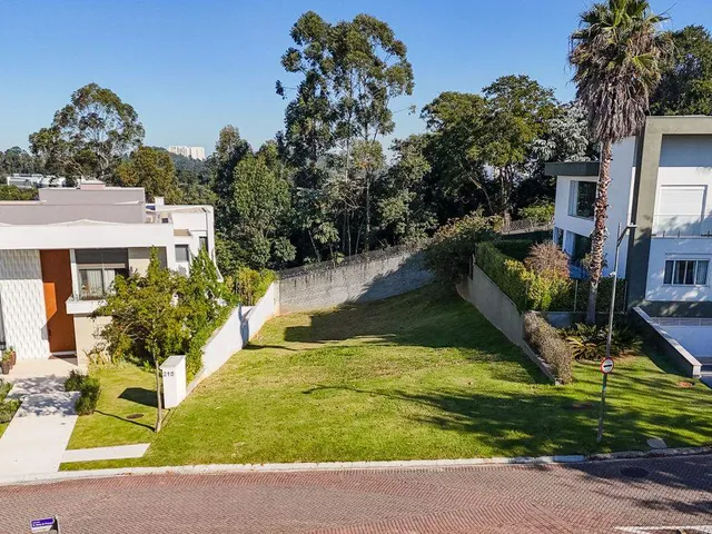 Terreno com 736m², à venda, no bairro Tamboré em Santana de Parnaíba