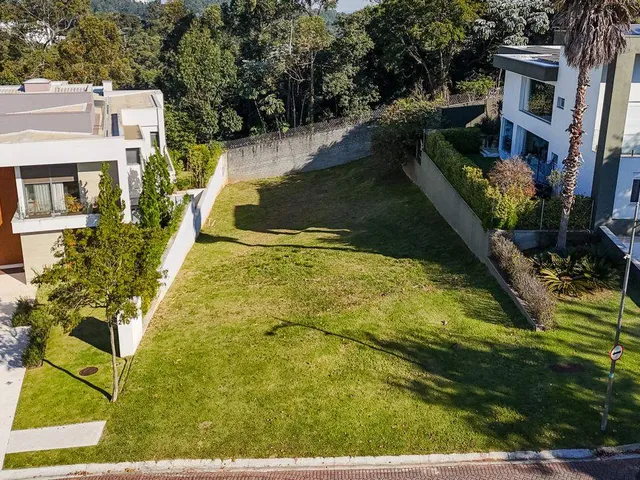 Terreno com 736m², à venda, no bairro Tamboré em Santana de Parnaíba