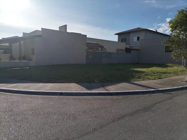 Terreno com 270m², à venda, no bairro Vila dos Comerciarios II em Taubaté
