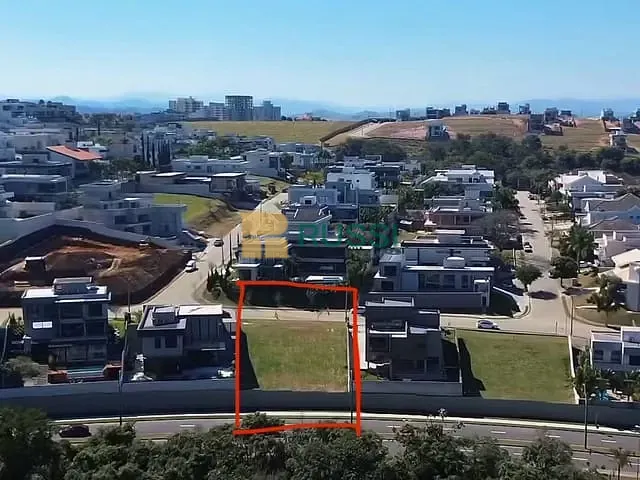 Terreno com 715m², à venda, no bairro Urbanova em São José dos Campos