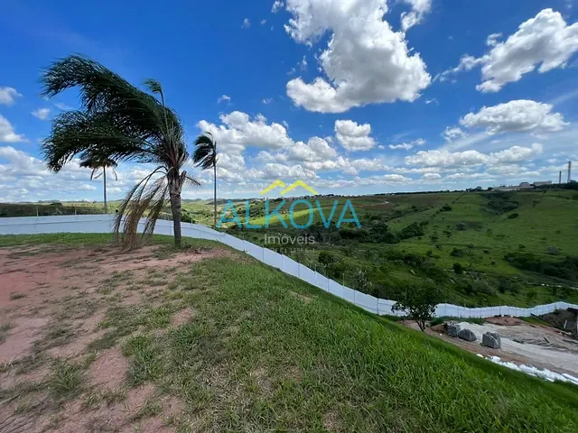 Terreno com 1876m², à venda, no bairro Mirante do Vale em Jacareí