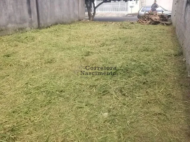 Terreno com 174m², à venda, no bairro Residencial Santa Paula em Jacareí