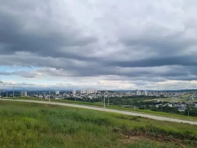 Terreno com 348m², à venda, no bairro Urbanova em São José Dos Campos