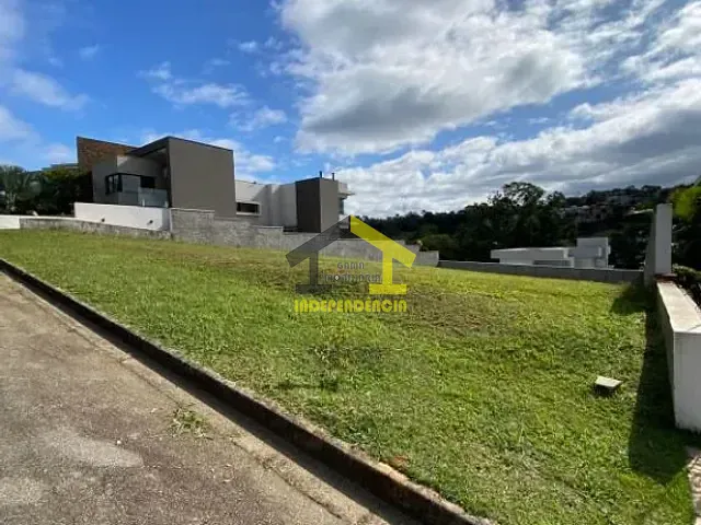 Terreno com 800m², à venda, no bairro Bairro Itapema em Itatiba