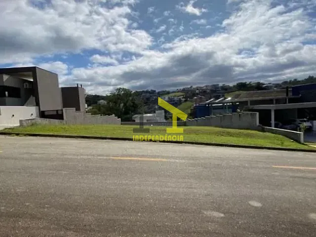 Terreno com 800m², à venda, no bairro Bairro Itapema em Itatiba