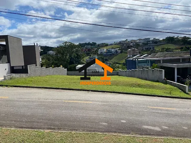 Terreno com 800m², à venda, no bairro Condomínio Villaggio Paradiso em Itatiba