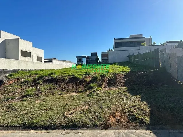 Terreno com 610m², à venda, no bairro Condomínio Residencial Colinas do Paratehy em São José dos Campos