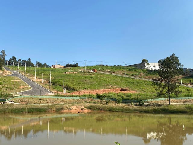 Terreno com 141m², à venda, no bairro Parque Alexandre em Cotia
