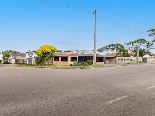 Terreno com 545m², à venda, no bairro Uberaba em Curitiba