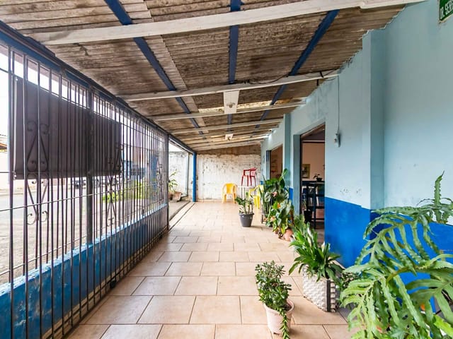 Terreno com 359m², à venda, no bairro Uberaba em Curitiba